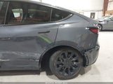 Tesla Model Y Long Range Dual Motor All-Wheel Drive 5YJYGDEE5MF111497 fotografie