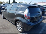 Toyota Prius C Three JTDKDTB38E1060695 снимка