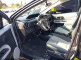 Toyota Prius C Three JTDKDTB38E1060695 снимка