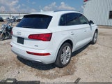 Audi Q5 45 Premium WA1BNAFY7K2087023 снимка