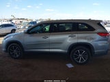 Toyota Highlander Xle 5TDKZRFH9KS559336 снимка