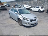 Toyota Corolla Le JTDBU4EE9A9117047 снимка