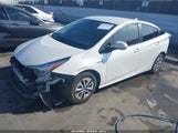 Toyota Prius Two JTDKBRFU2J3066356 снимка