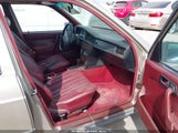Mercedes-Benz 190 E 2.3 WDBDA24D0GF194753 fotografie