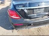 Mercedes-Benz E 300 4Matic WDDZF4KB4HA010621 снимка