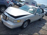 Lincoln Town Car Executive 1LNLM81W4VY713247 photo
