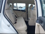 Volkswagen Tiguan S WVGAV7AX1GW577844 photo