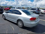 Volkswagen Passat 2.5L S 1VWAH7A34DC147759 снимка