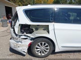 Chrysler Pacifica Touring-L 2C4RC1BG1HR788304 снимка