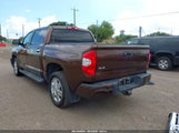 Toyota Tundra  5.7L V8 5TFAW5F1XGX553269 fotografie