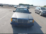 Mercedes-Benz 300 E WDBEA30DXHA529323 снимка