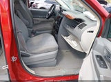 Chrysler Town & Country Lx 2A8HR44H28R799659 photo