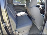 Toyota Tacoma Base V6 3TMLU4EN3AM043940 снимка