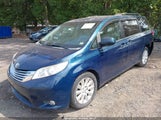 Toyota Sienna Limited 7 Passenger 5TDDK3DC1CS032510 снимка