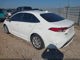 Toyota Corolla Le JTDEPRAE2LJ080870 снимка