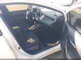 Toyota Corolla Le JTDEPRAE2LJ080870 снимка
