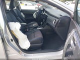 Toyota Corolla Se 5YFBURHE1JP795813 снимка