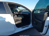 Tesla Model Y Long Range Dual Motor All-Wheel Drive 5YJYGDEE7MF138166 снимка