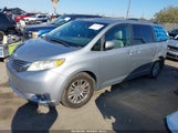 Toyota Sienna Xle Premium 8 Passenger 5TDYK3DC6GS755227 снимка