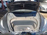 Tesla Model 3 Long Range Dual Motor All-Wheel Drive 5YJ3E1EB8MF868639 fotografie