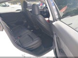 Tesla Model Y Long Range Dual Motor All-Wheel Drive 7SAYGAEE4SF283972 снимка