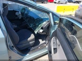 Toyota Prius Three JTDKN3DU4F1900640 снимка