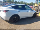 Tesla Model Y Long Range Dual Motor All-Wheel Drive 5YJYGDEE3MF125592 снимка