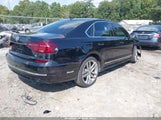 Volkswagen Passat 1.8T R-Line 1VWDT7A33HC002729 fotografie