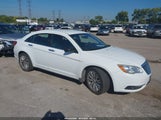 Chrysler 200 Limited 1C3CCBCG0CN258121 photo