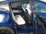 Tesla Model Y Performance Dual Motor All-Wheel Drive 7SAYGDEFXNF393066 fotografie