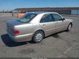 Mercedes-Benz E 320 WDBJF65J6YB065828 fotografie