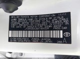 Toyota Prius Two JTDKN3DU6B1469339 fotografie
