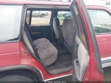 Chevrolet Blazer S10 1GNDT13W3P2205445 photo