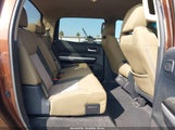 Toyota Tundra Sr5 5.7L V8 5TFDW5F19GX516128 fotografie