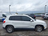 Volkswagen Tiguan S WVGBV7AXXAW533482 fotografie