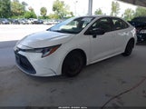 Toyota Corolla Le JTDEPRAE2LJ036030 снимка