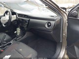 Toyota Corolla Le 2T1BURHE5JC042611 снимка