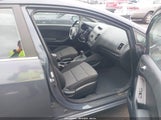 Kia Forte Ex KNAFX4A86F5273860 fotografie