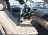Toyota Highlander Hybrid Limited JTEEW44AX82013204 снимка