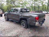 Toyota Tacoma Trd Off Road 3TMCZ5AN1JM161028 photo