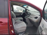 Toyota Sienna Le 8 Passenger 5TDKK3DC6FS542850 снимка