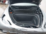 Tesla Model Y Long Range Dual Motor All-Wheel Drive 7SAYGAEE6RF194446 fotografie