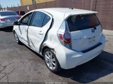 Toyota Prius C Four JTDKDTB39C1002270 снимка