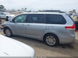 Toyota Sienna Xle V6 8 Passenger 5TDYK3DC7ES510692 fotografie