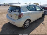 Toyota Prius C Two JTDKDTB31C1017135 снимка