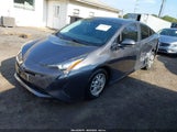 Toyota Prius Four JTDKARFU1J3067548 снимка