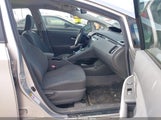 Toyota Prius Three JTDKN3DU9B5315698 fotografie
