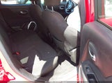 Jeep Renegade Latitude 4X4 ZACCJBBBXJPG79324 fotografie