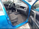 Toyota Rav4 Xle JTMWFREVXJJ744167 photo