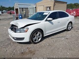 Volkswagen Passat 1.8T Se 1VWBS7A31EC096017 снимка